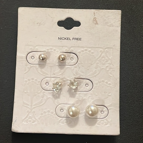 NWT A New Day Silver Tone Crystal & Pearl Stud Earring Set Of 3 - Picture 3 of 4